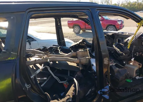 2015 Jeep Grand Cherokee Srt from USA, damaged, VIN 1C4RJFDJ1FC803840